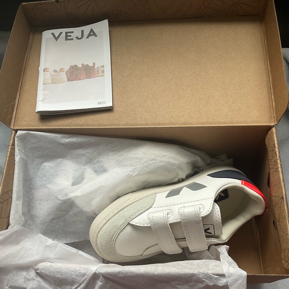 Veja shoes toddlers - Picture 2 of 8